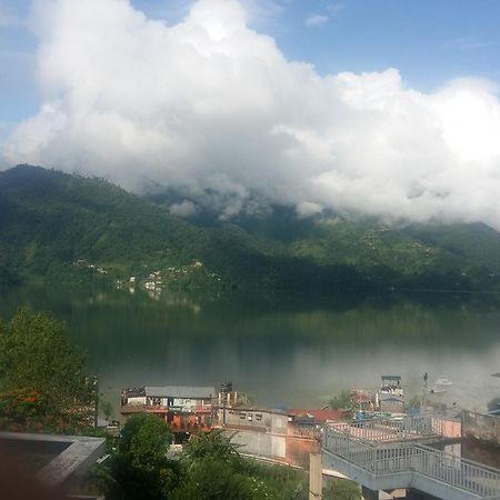 Hotel Bhadrakali Pokhara Inn Ngoại thất bức ảnh