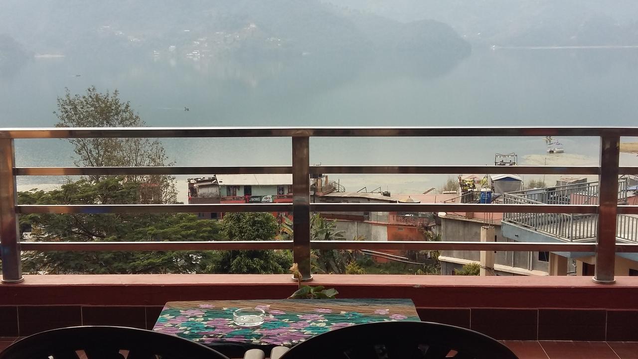 Hotel Bhadrakali Pokhara Inn Ngoại thất bức ảnh