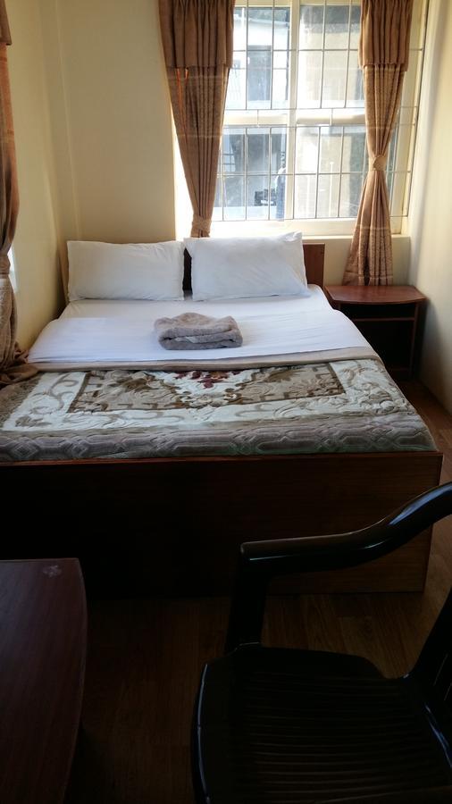 Hotel Bhadrakali Pokhara Inn Ngoại thất bức ảnh