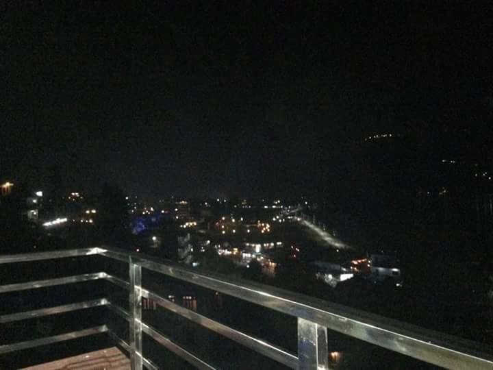 Hotel Bhadrakali Pokhara Inn Ngoại thất bức ảnh