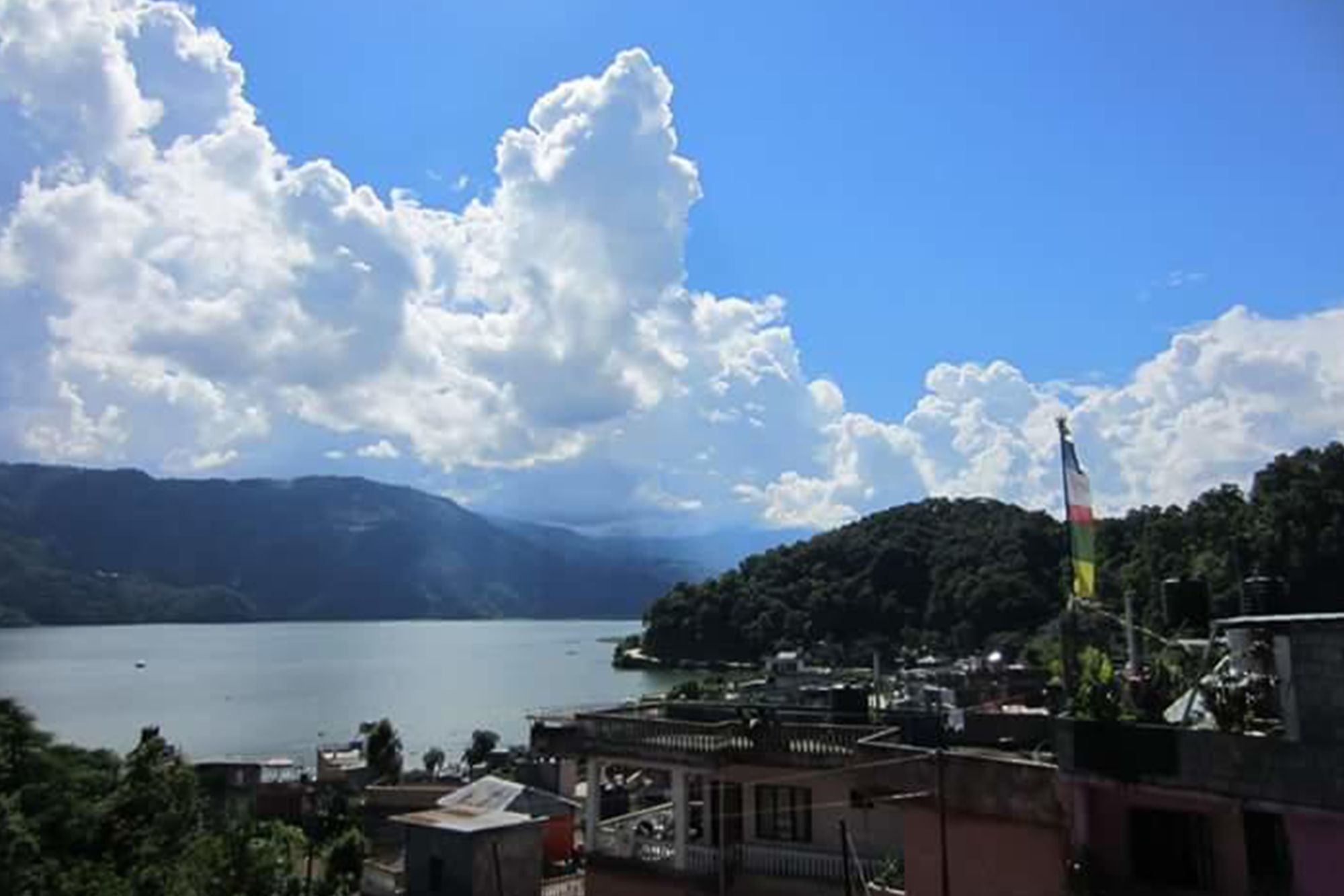 Hotel Bhadrakali Pokhara Inn Ngoại thất bức ảnh